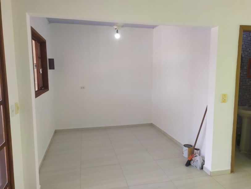 vende casa matinhos-13